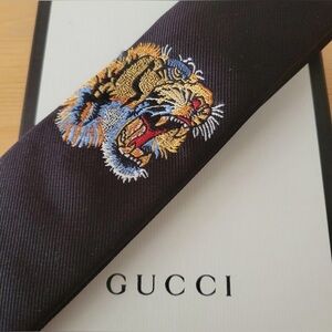 Gucci Black Silk Tie Embroidered Tiger classic designer